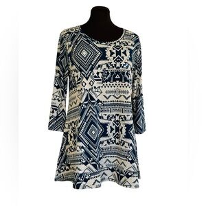 Jostar Slinky Travel Knit Tunic Top Aline hem